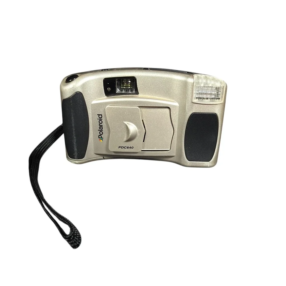 Polaroid PDC640 Silver Point‎ and Shoot 35mm Film Camera with Strap Untested